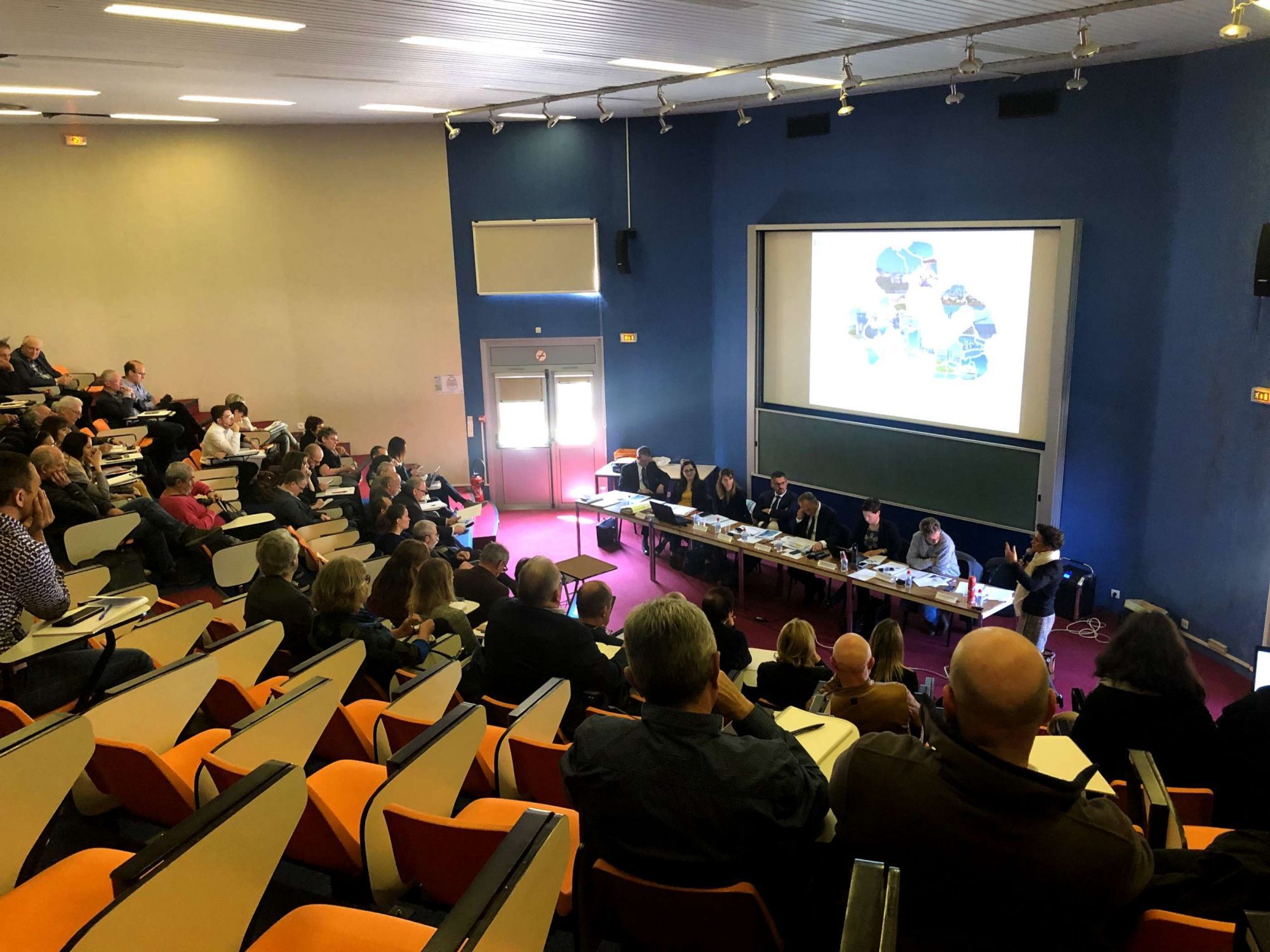 Santé et environnement dans la zone de Fos-Étang de Berre : l'État et les acteurs locaux poursuivent leur engagement